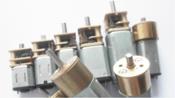 深圳麻豆一二三区AV传媒电机厂家为您揭秘:麻豆一二三区AV传媒减速机主要特点与类型