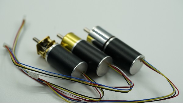 智能机器人无刷减速电机长什么样？