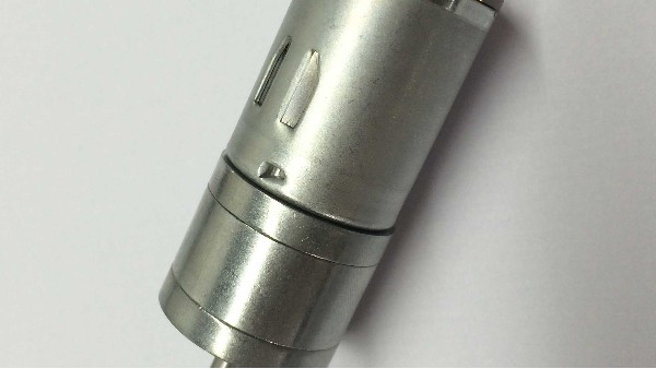 深圳新能源汽车电机厂家为您分析：新能源汽车电机电控行业发展