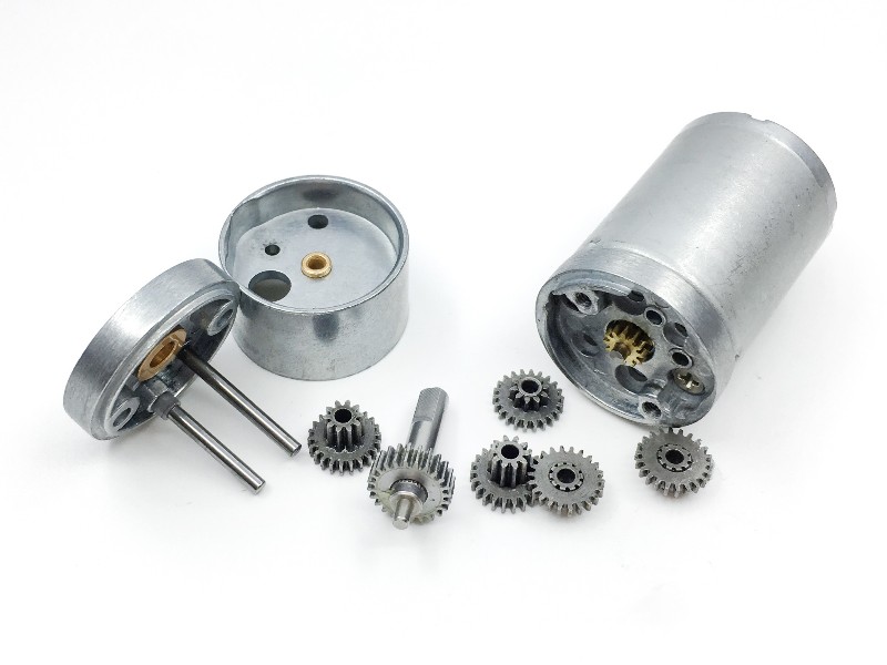 深圳汽车电机电机厂家为您介绍：汽车电机端子自动焊接机成功案例