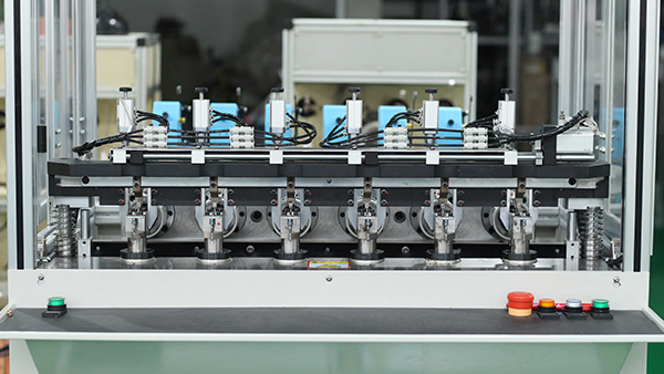 麻豆性生活视频电机-现代化设备